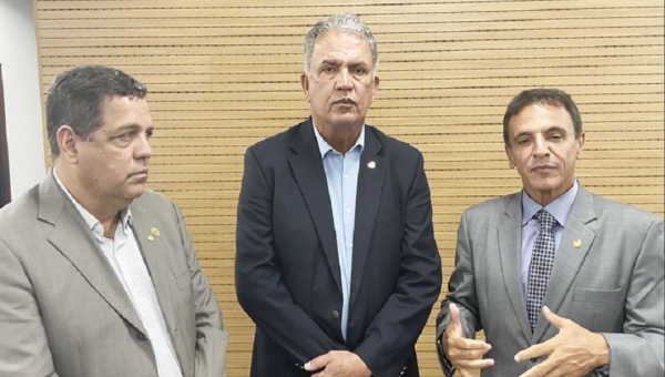 Bittar, Petecão e Rocha mandam recado em vídeo: “não falta empenho para ajudar o Acre”